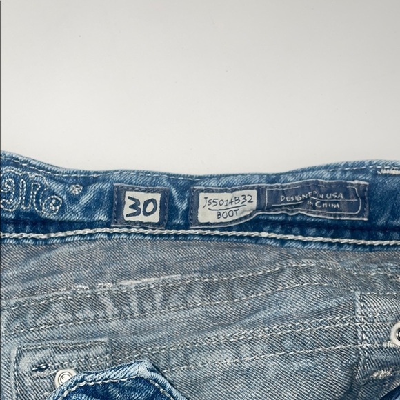 🦋Miss Me Women’s Jeans - Picture 8 of 10